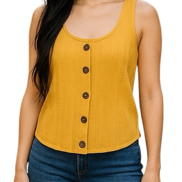 Maurices Tops - Maurice’s Medium Scoop Round Yellow Button Front Tank Top